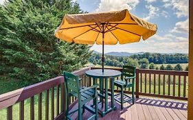 Blue Ridge Mountain Cabin With Views And Hot Tub